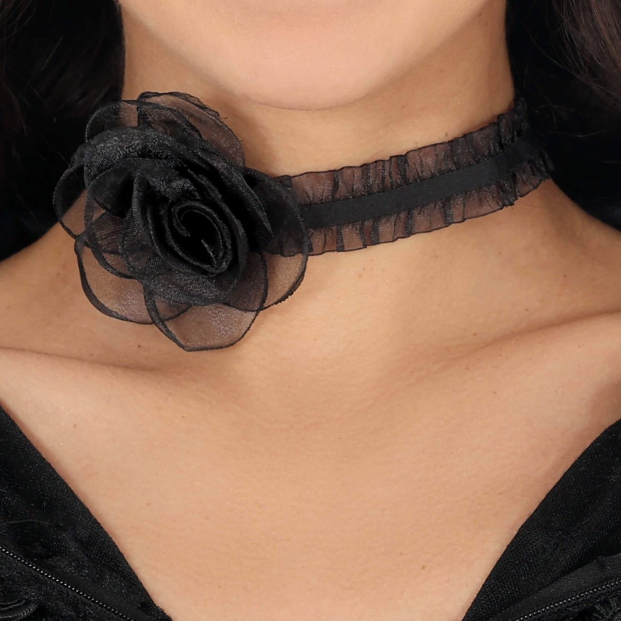 Collier Gothique avec Fleur